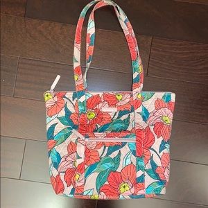 Vera Bradley Totebag!
